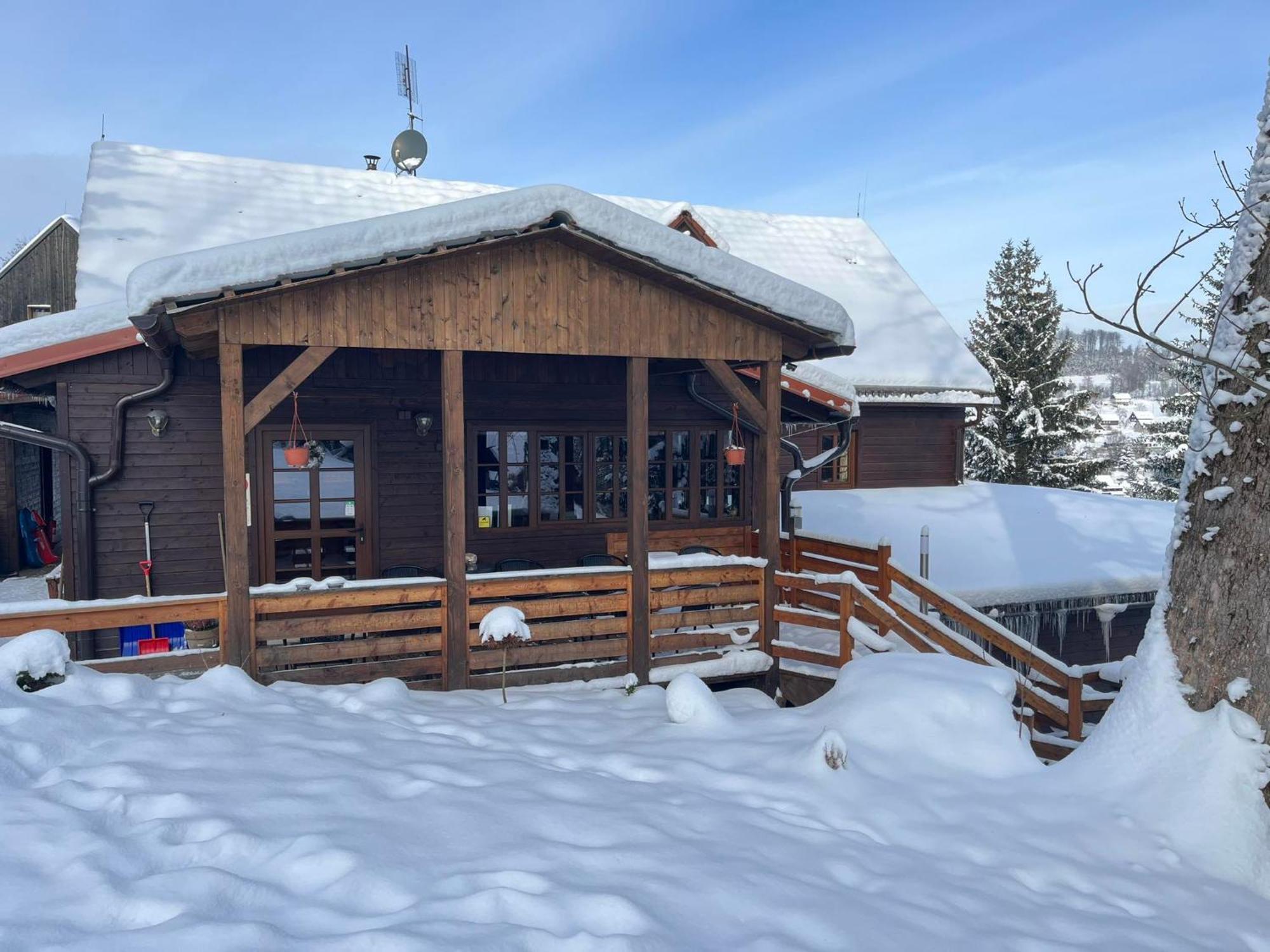 Penzion Harry Na Sjezdovce Krkonose Vysoke nad Jizerou Exterior photo
