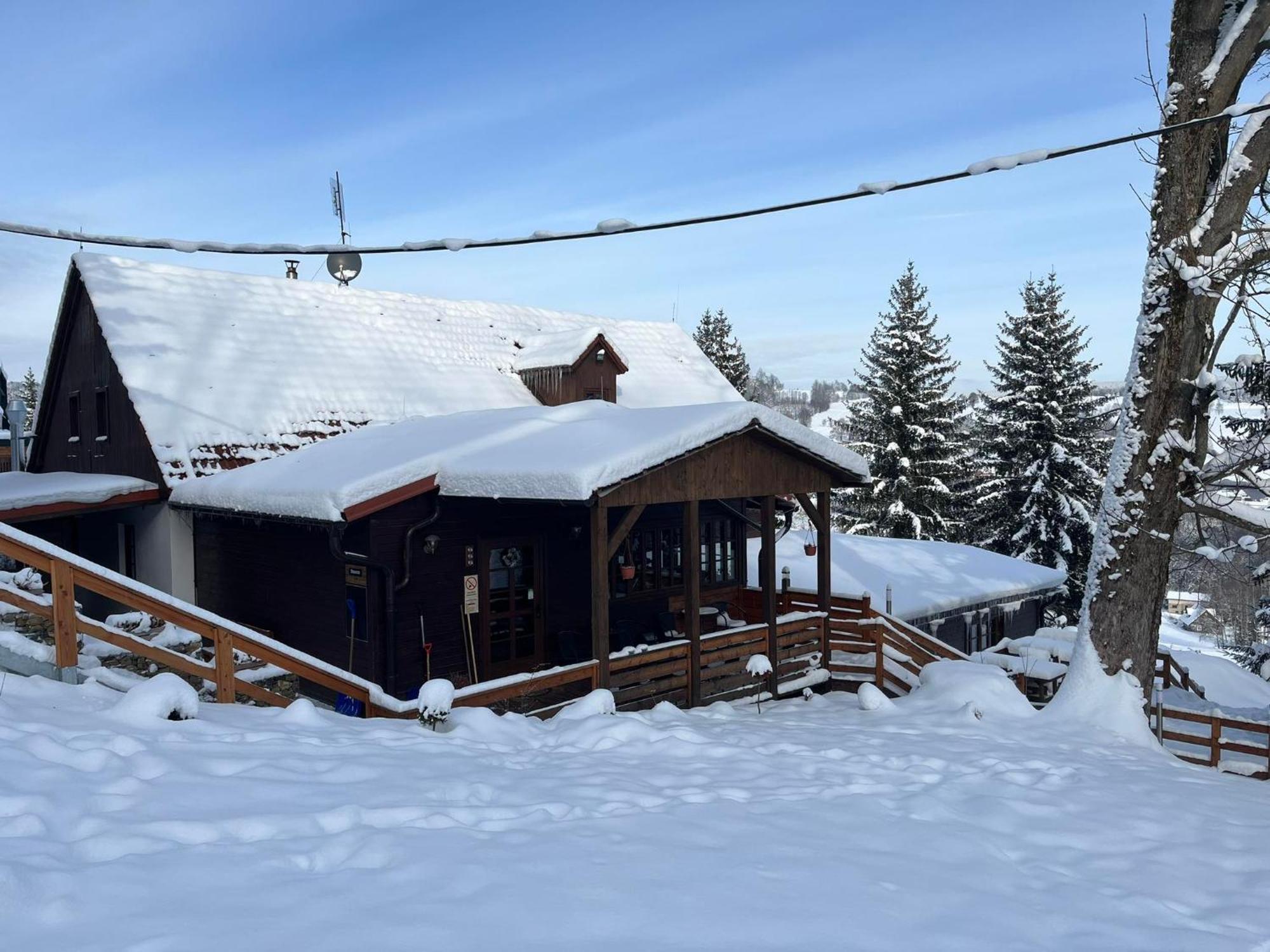 Penzion Harry Na Sjezdovce Krkonose Vysoke nad Jizerou Exterior photo